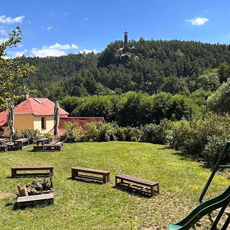 Chata Pod Hradem Sloup  Bagian luar foto