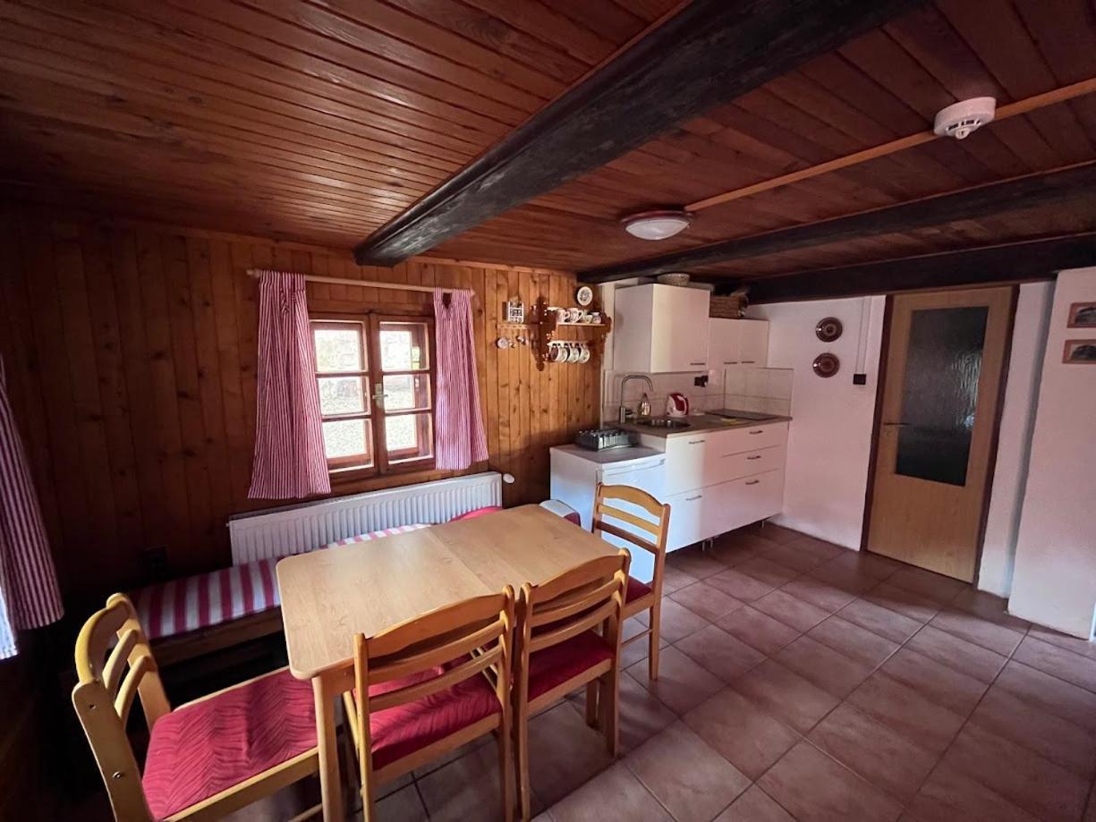 Chata Pod Hradem Sloup  Bagian luar foto